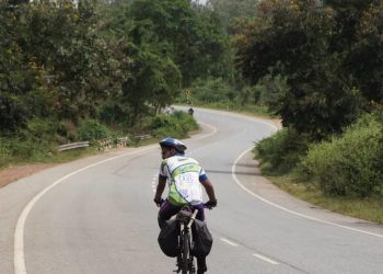 A Student Decided Makes a Cycle Trip From Kerala To Kashmir To Support Farmers