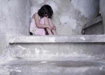 The Gas Station Security Guard in Jambi Is Abusing An 8-Year-Old Boy