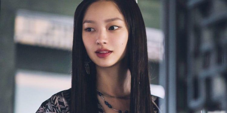 Choi Yoo Hwa Becomes A Mysterious Woman In Upcoming Drama River Where The Moon Rises