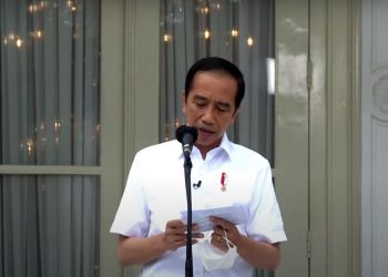 Jokowi Received A Sinovac Vaccine Injection