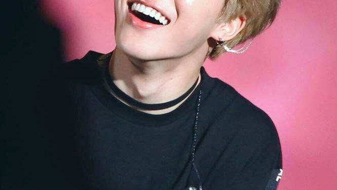 BTS V Exposed His Unique Sleeping Habit