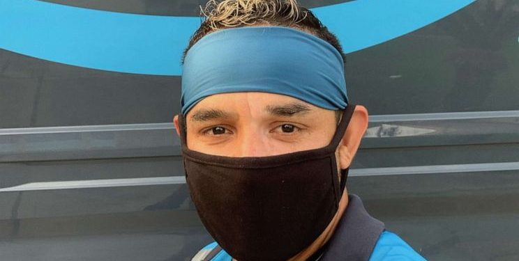 Amazing, an Amazon Driver Rescues Baby that Abandoned in Houston