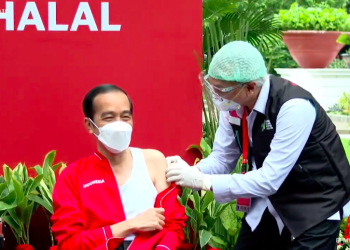 President Joko Widodo Receives Second CoronaVac Vaccine