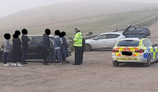 Eight Friends Fined After a Trip to Durdle Door During Lockdown