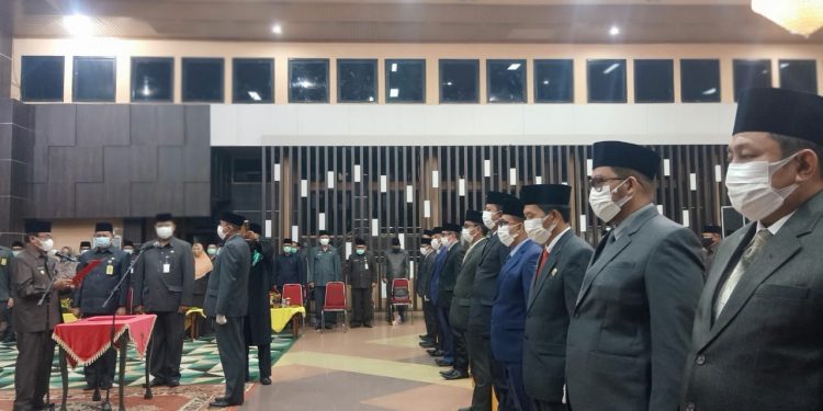 At the End of 2020, the Regent of Indragiri HIlir Inaugurated 12 OPD Chairmen