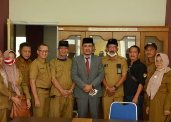 After Being Inaugurated as the Head of Kesbangpol, Azwizarmi is Optimistic in Realizing the Vision and Mission of Indragiri Hilir Regent
