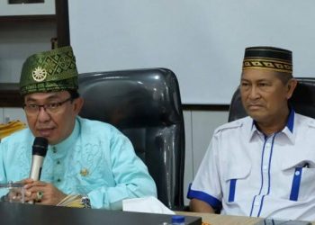 The Regent and Deputy Regent of Indragiri Hilir Cannot Take the Stage Vaccines of COVID-19