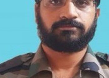 Maj Anuj Sood Who Saved Civilians From Terrorists In Kashmir Until Died, Awarded Shaurya Chakra