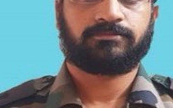 Maj Anuj Sood Who Saved Civilians From Terrorists In Kashmir Until Died, Awarded Shaurya Chakra