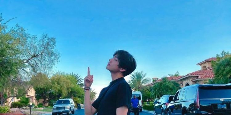 BTS’s V Makes An ARMY’s Dream Come True With His Latest Weverse Interaction