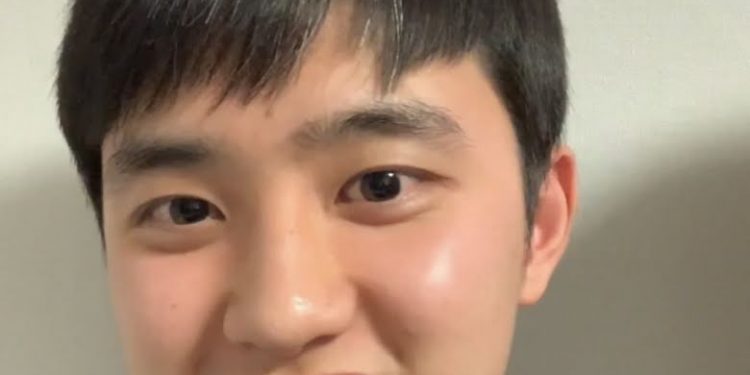 Wow, EXO’s D.O. Wows 2.6 Million People With His Youthful Looks Post-Military Discharge