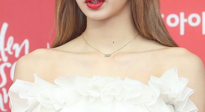 3 Times When K-Pop Idols Defended Each Other From Bullies