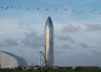 Elon Musk Fears that Humans May Self-extinguish Before Can Colonise of Mars