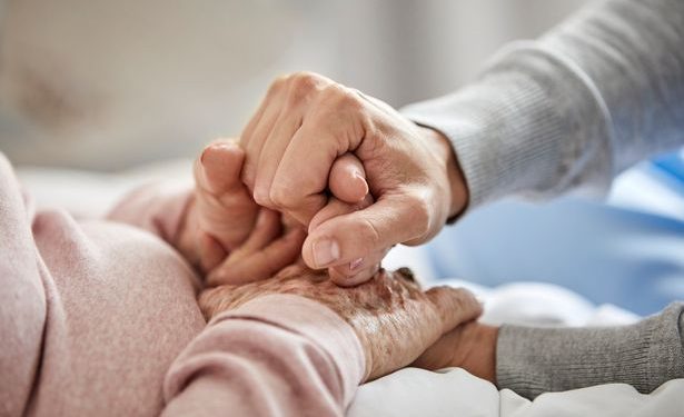 Tragic, a Son Barred From Visiting His Dying Mum in a Care Home