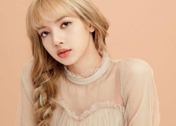 #RespectLisa Trends Worldwide After BLINKs from China Make Racial Attacks Towards Lisa