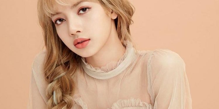 #RespectLisa Trends Worldwide After BLINKs from China Make Racial Attacks Towards Lisa