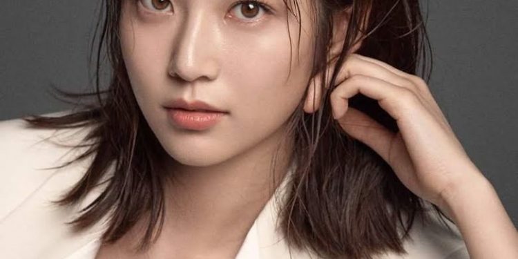 The Sad Story Behind TWICE’s Jeongyeon that Had To Change Her Legal Name