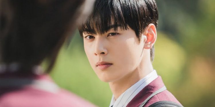 An Industry Insider Reveals Why Dramas Often Cast Idols