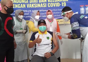 The Traders in Tembilahan Immediately Vaccinated