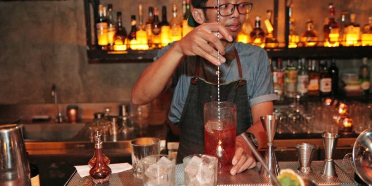 Manina, a New Bar in Seminyak, Entices With Cocktails and Scrumptious Mouthfuls