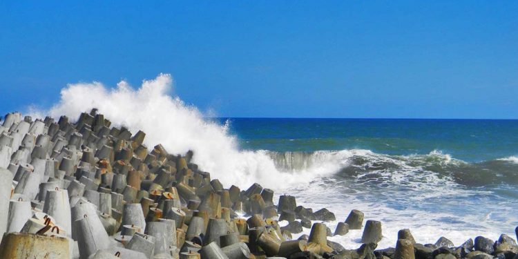 Glagah Beach, when the Fierce Waves Combine with a Calm Lagoon