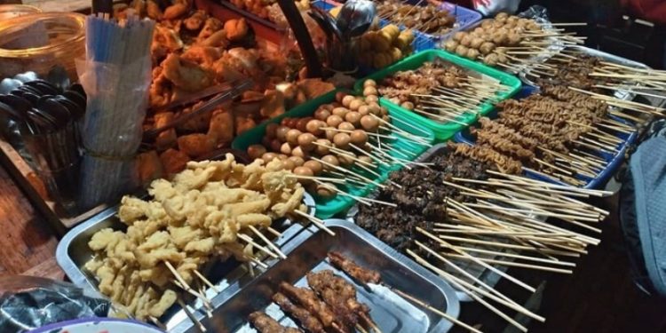 7 Famous Angkringan, a Place to Reminisce When Returning to Yogyakarta