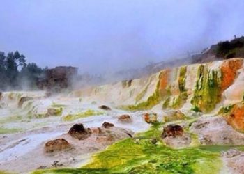 Sipoholon Hot Springs, a Nature Beauty from North Tapanuli that Similar to Pamukkale in Turkey