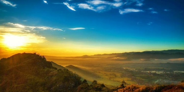 Exploring the Hills on Mount Tumpeng Girimukti in Sukabumi – Indonesia