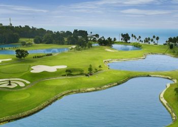 Batam Palm Springs Golf Course, International Class Tourist Attractions