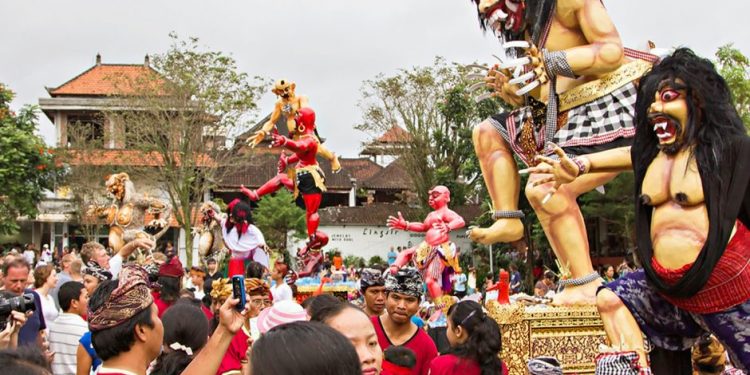 Ogoh-Ogoh, Stars of Bali’s Bizarre and Beautiful New Year’s Eve Celebration