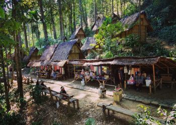 Exploring Baduy, a Village that Located Deep in the Woods