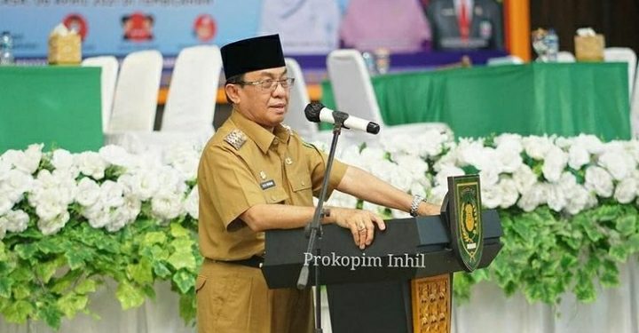 Witnessed by the Regent of Indragiri Hilir, 18 Pairs of Husbands and Wives Underwent the Itsbat Marriage Session