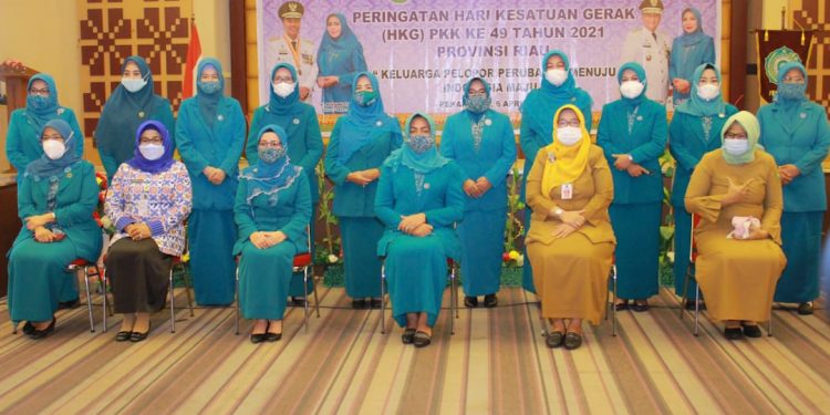 Rasidah Alfedri Accompanied by Syarifah Raudah Arfan Attend PKK’s 49th Anniversary of Unity of Movement (HKG) 2021