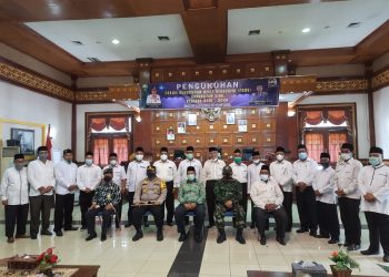The Siak Regent Inaugurates the Management of the Siak Regency Religious Harmony Forum 2021-2026