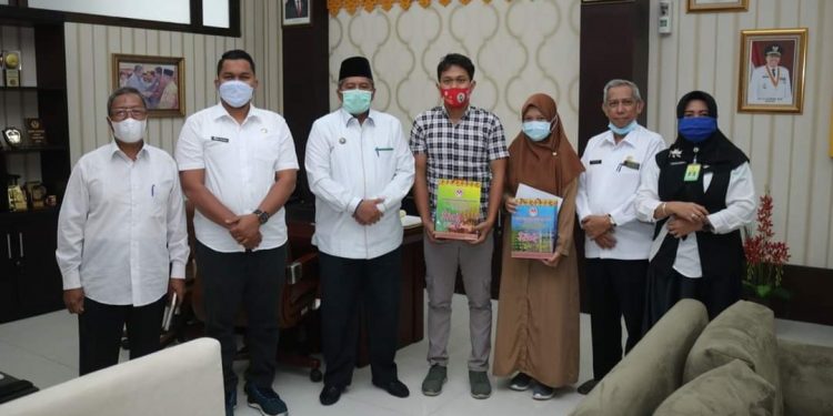 Two Young Farmers from Siak were Sent to Japan for 24 Months