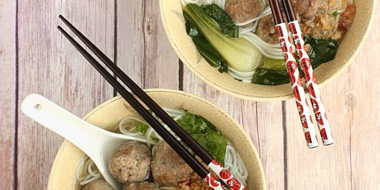 Bakso Recipe (Indonesian Meatballs Soup)