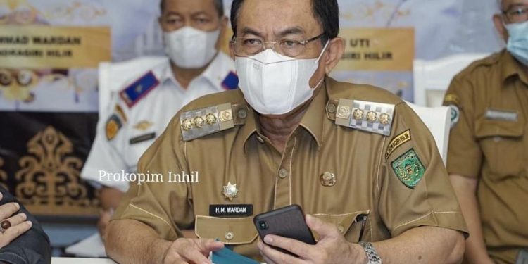 The Regent of Indragiri Hilir Decides Students to Return to Learning Online