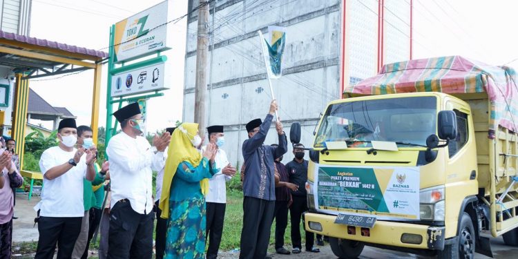 The Regent of Indragiri Hilir Release 2,700 Premium Package Ramadan from Baznas Indragiri Hilir