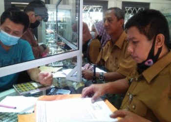 Ensure Accuracy of Traders’ Scales, Trade and Industry Service of Indragiri Hilir District Carry Out Data Collection on Services and Supervision of UTTP Equipment