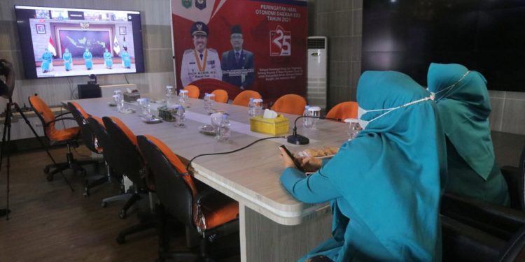 Rasidah Joins the Inauguration of the Central TP PKK Manager Virtually