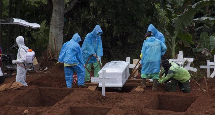 Too Many Lives Lost to the Covid-19 Pandemic, Indonesia Holds Moment of Silence