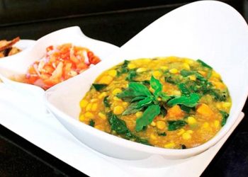 Tinu’tuan, Traditional Manado Porridge