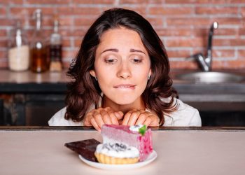 Nutritionists Give Tips to Combat Sugar Cravings