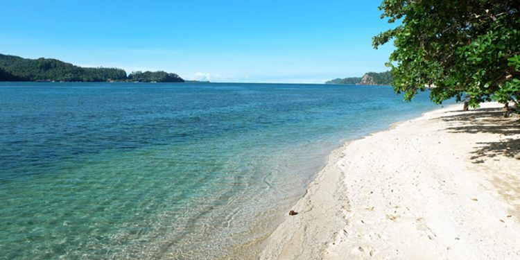 Pasir Putih Lembeh