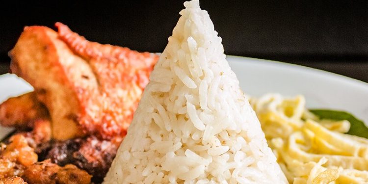 Recipe of Nasi Uduk Betawi – Jakarta Fragrant Coconut Rice