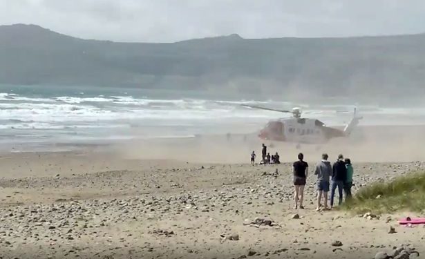 Seorang Pria Meninggal Akibat Serangan Jantung di Pantai Mulut Neraka