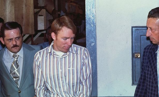 Sebuah Bus Sekolah Berisi 25 Anak dan Seorang Sopir, Diculik Oleh Tiga Pria Bertopeng, Semuanya Dikubur Hidup-Hidup