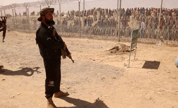 Ratusan Tentara Inggris Menuju Afghanistan Untuk Menyelamatkan Staf Kedutaan Dari Taliban