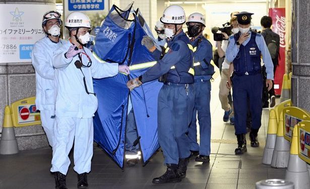 Pria Ini Tikam 10 Orang Dalam Serangan Mengerikan Di Kereta Bawah Tanah Tokyo
