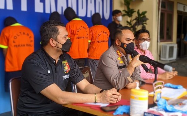 Gunakan Dokumen PCR Palsu Ke Jakarta, 5 Orang Penumpang SSK II Pekanbaru Diringkus Polisi